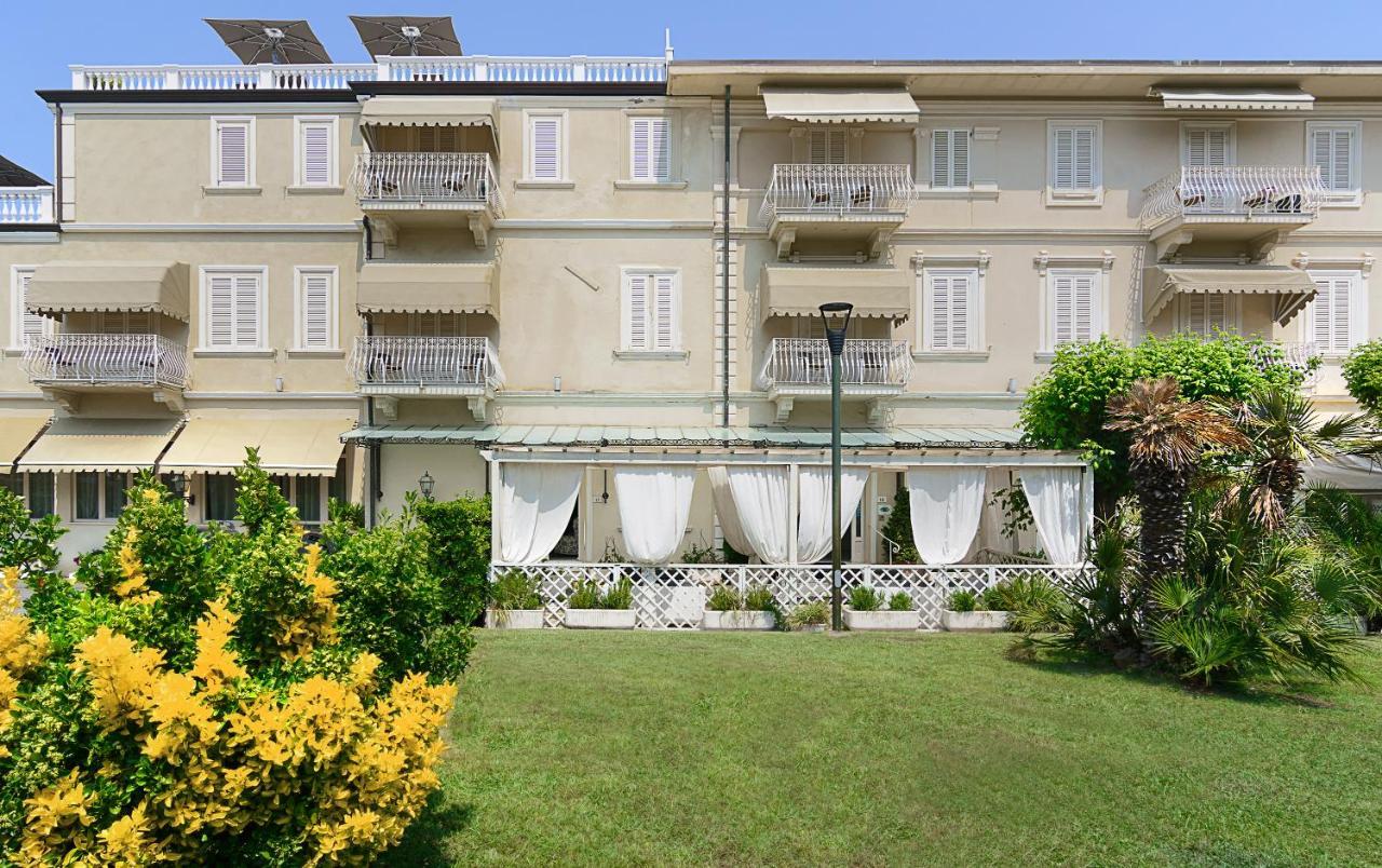 Coluccini 3* Marina di Pietrasanta