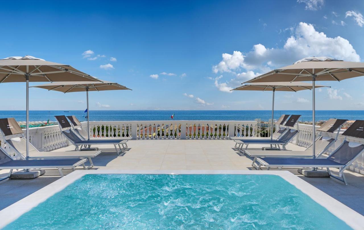 Coluccini 3* Marina di Pietrasanta