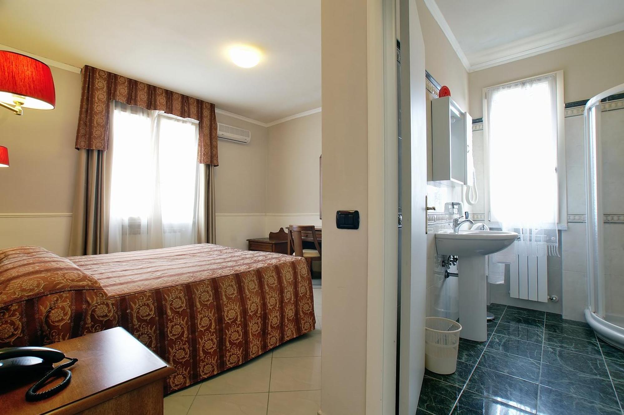 Hotel Coluccini 3*