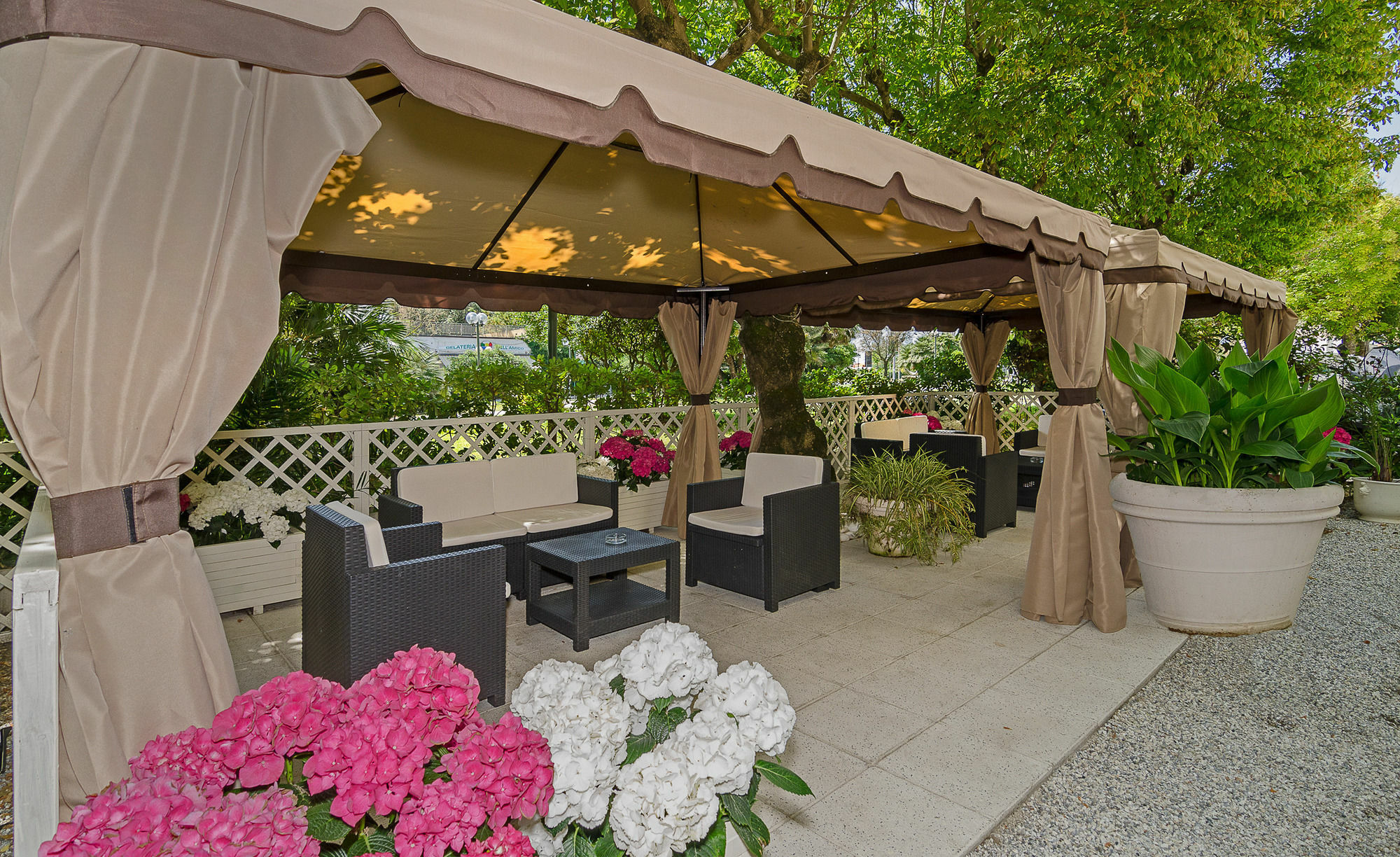 Coluccini 3*